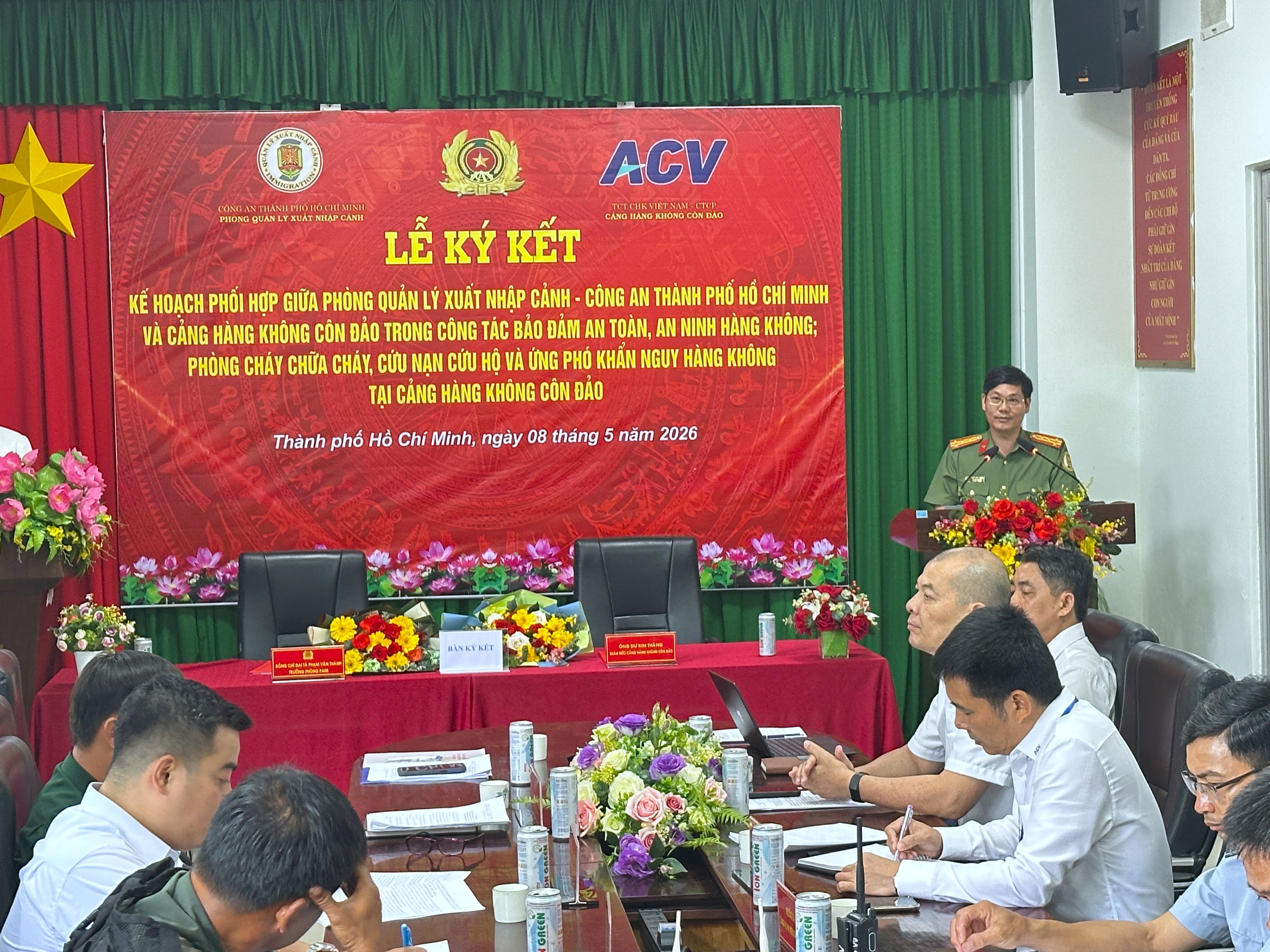Đc Trưởng phòng phát biểu.jpg