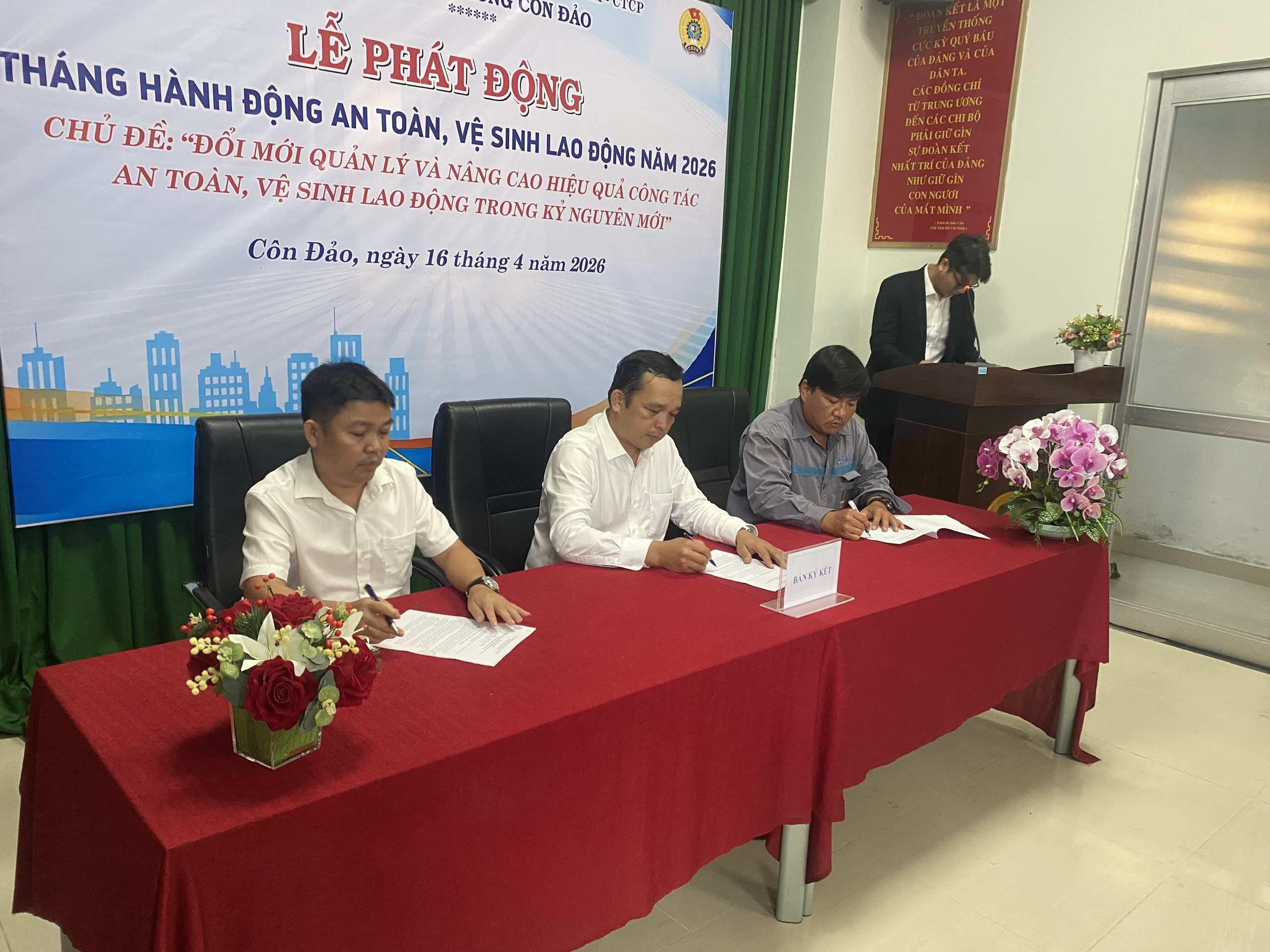 Ký kết.jpg