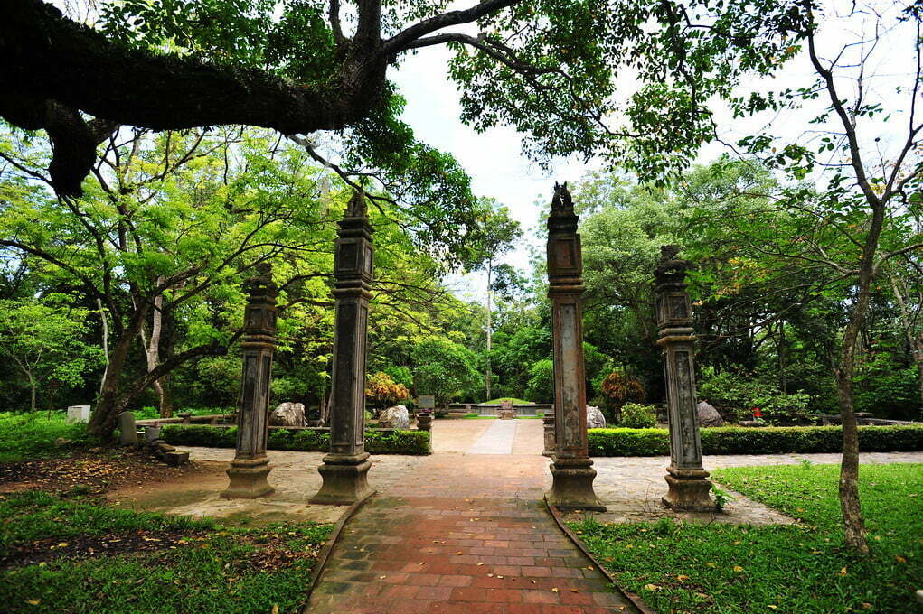 Lăng mộ vua Lê Thái Tổ