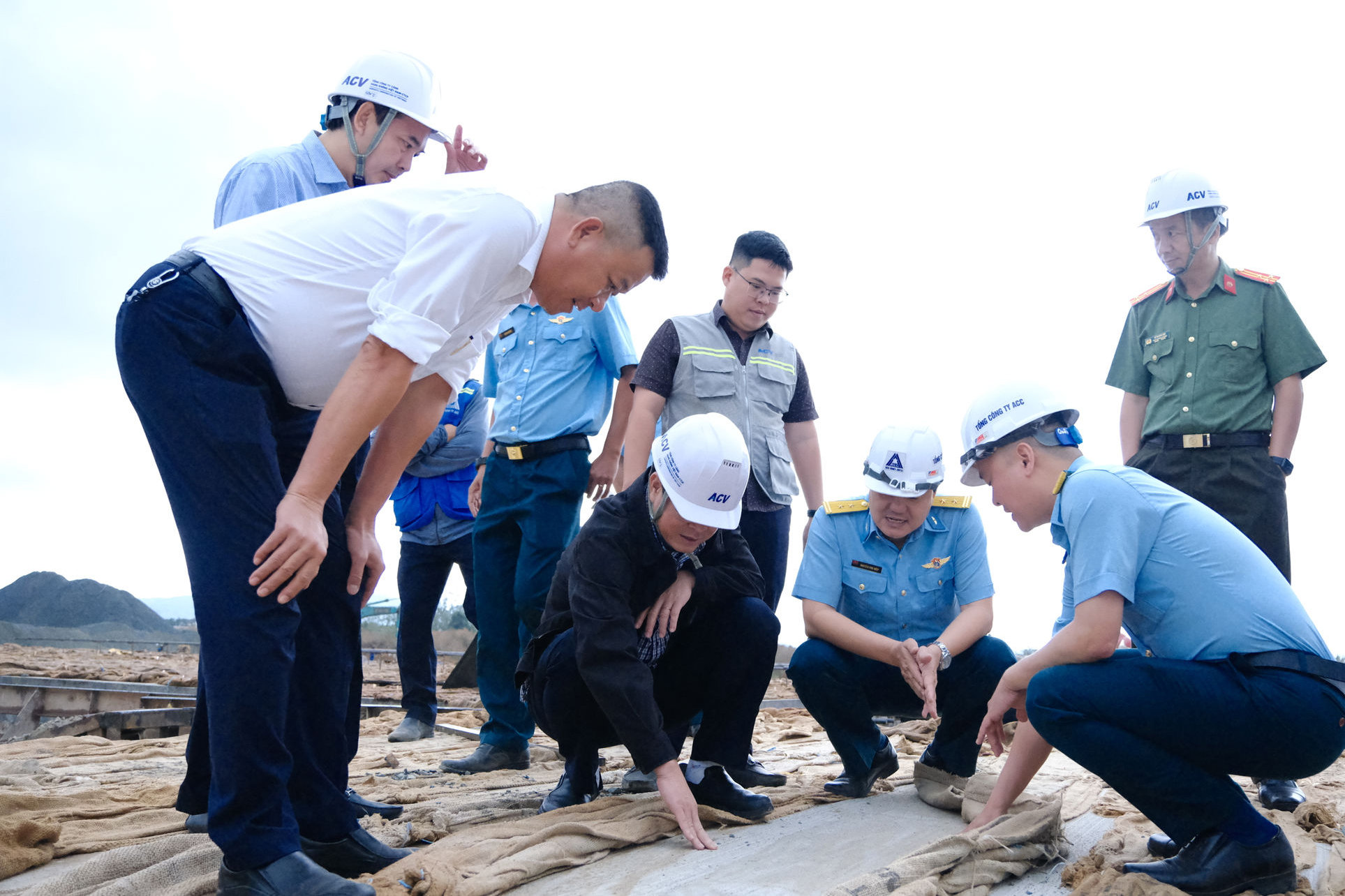PCT UBND kiem tra thi cong (2).jpg