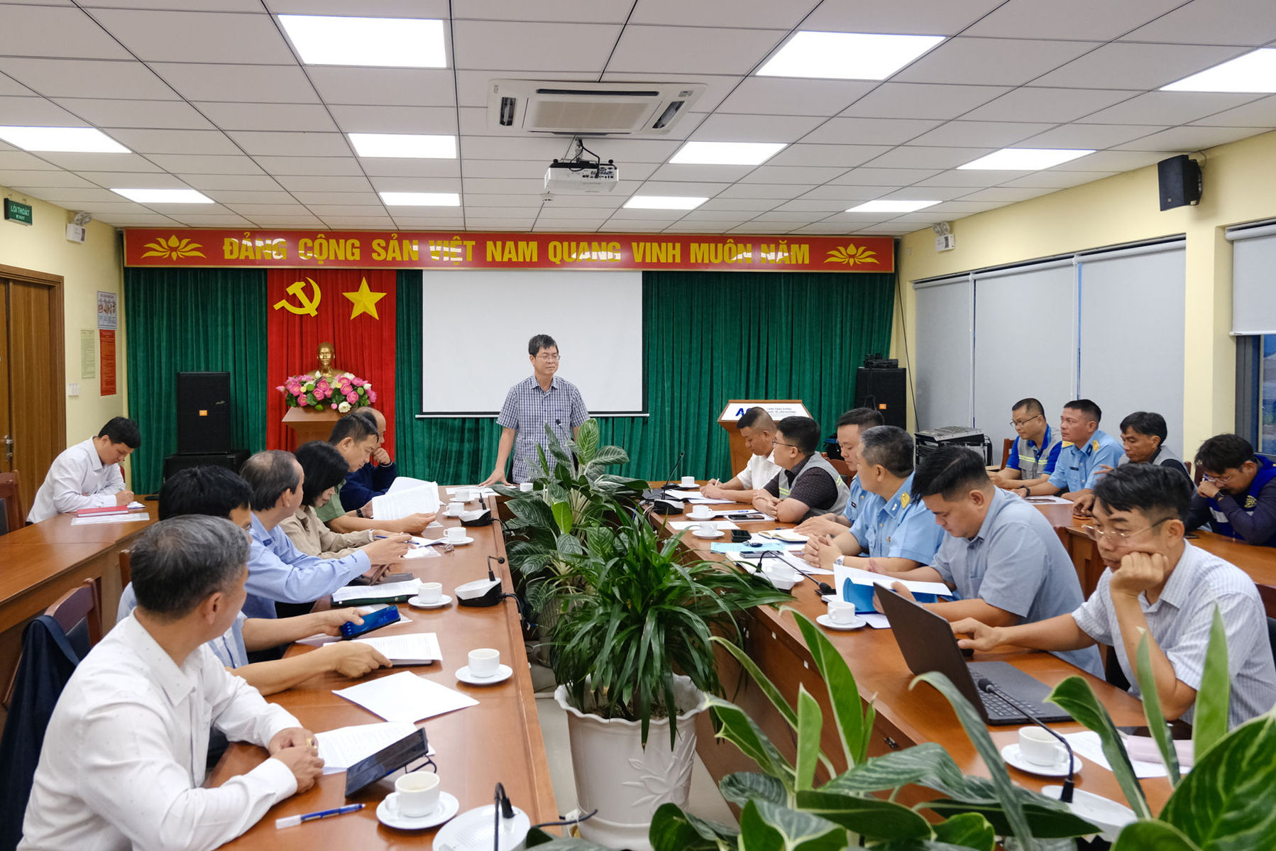 PCT UBND kiem tra thi cong (9).jpg