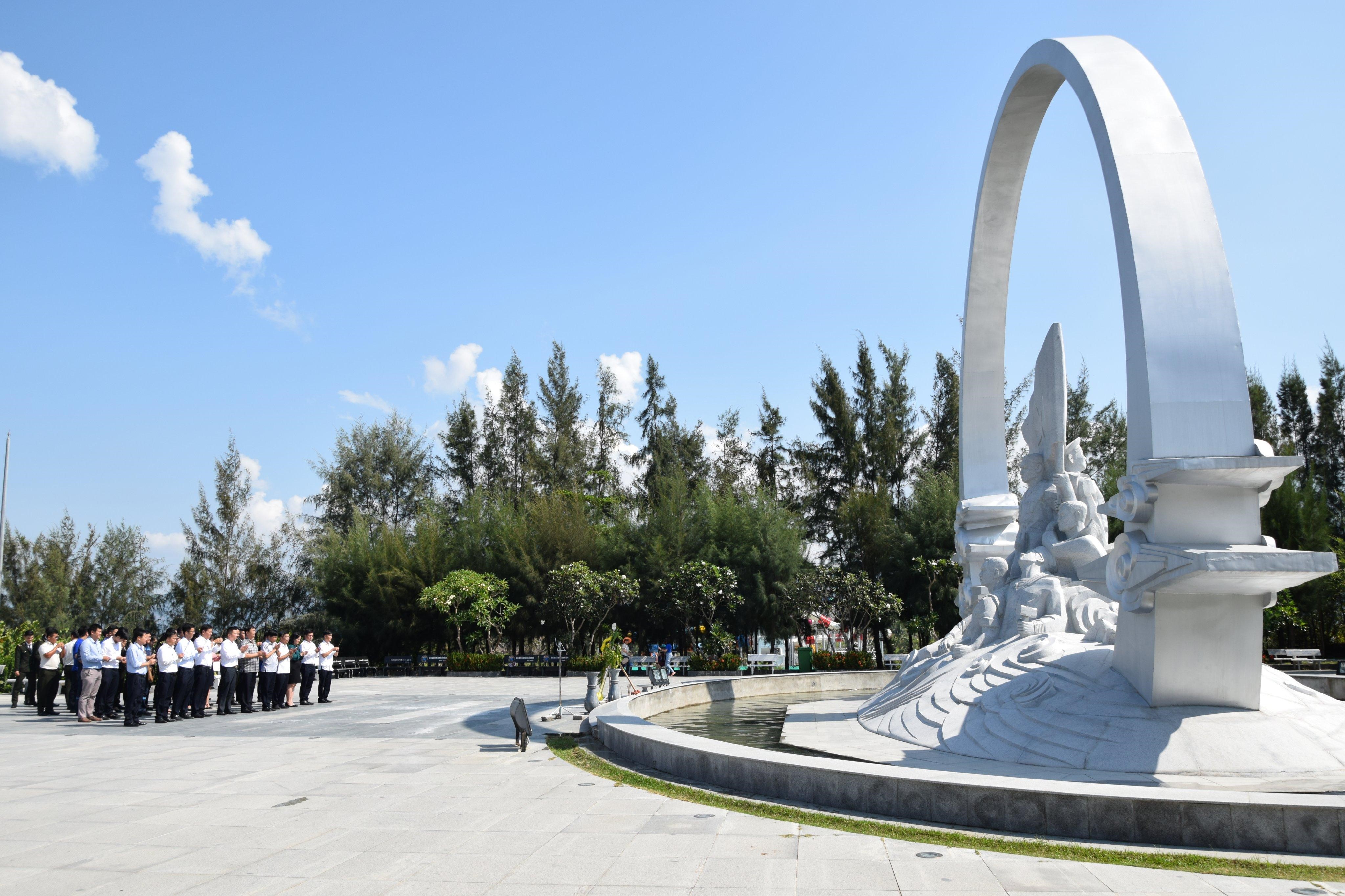 Thuongbinhlietsy2707_03.jpg