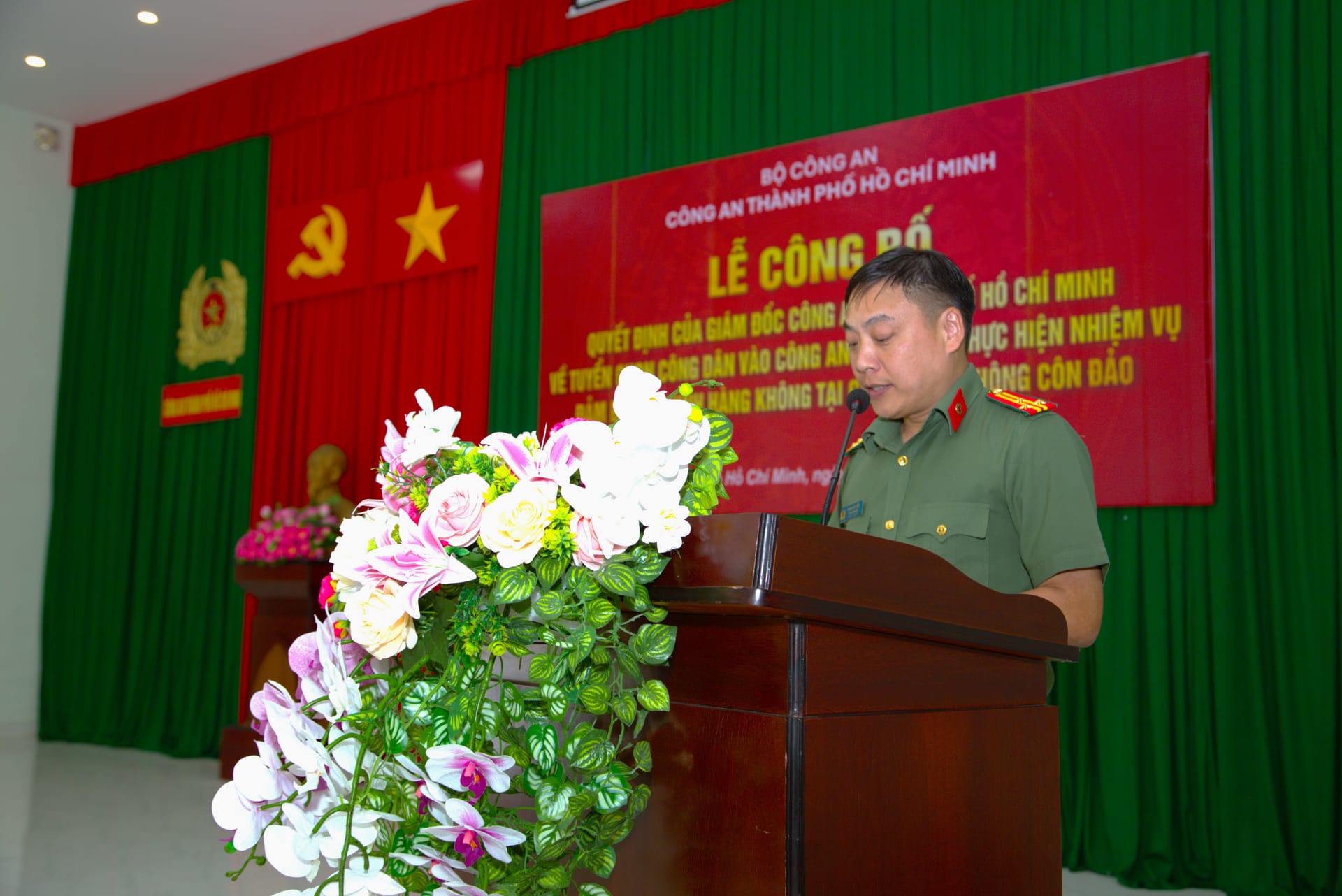 Trao QĐ - Phát biểu - Đ.c Phan Huy Văn.jpg