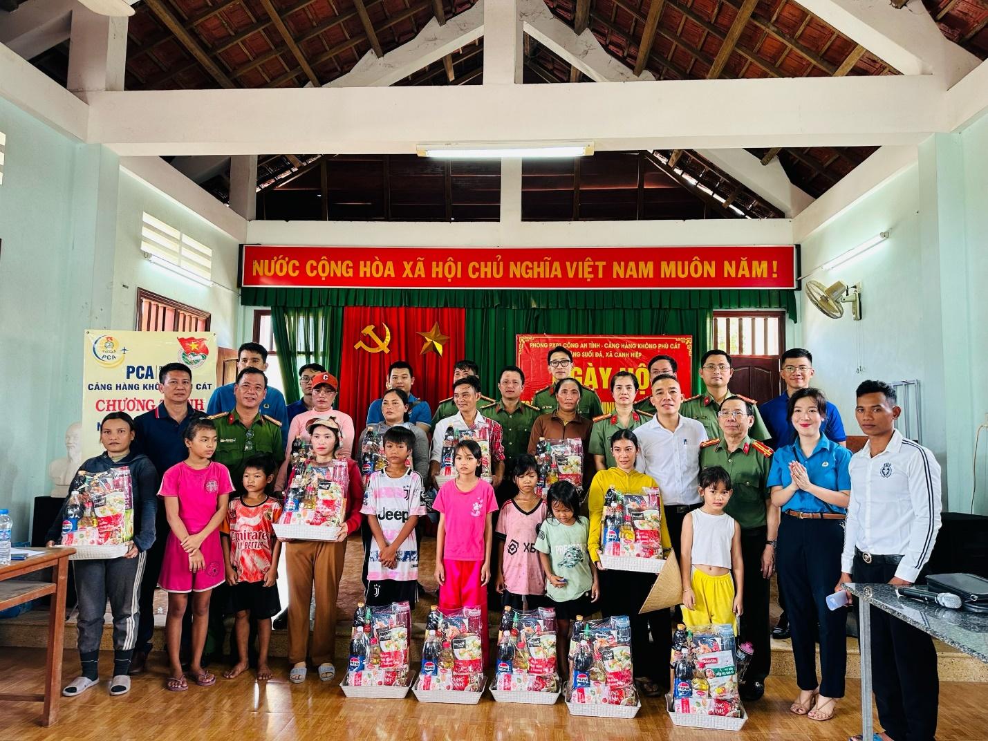 D:\TRANG\12. HÌNH ẢNH\16.08.2024 Ngày hội TDBVANTQ\z5746248839004_532a40b9a77f248adc34e45f1e2a82ad.jpg