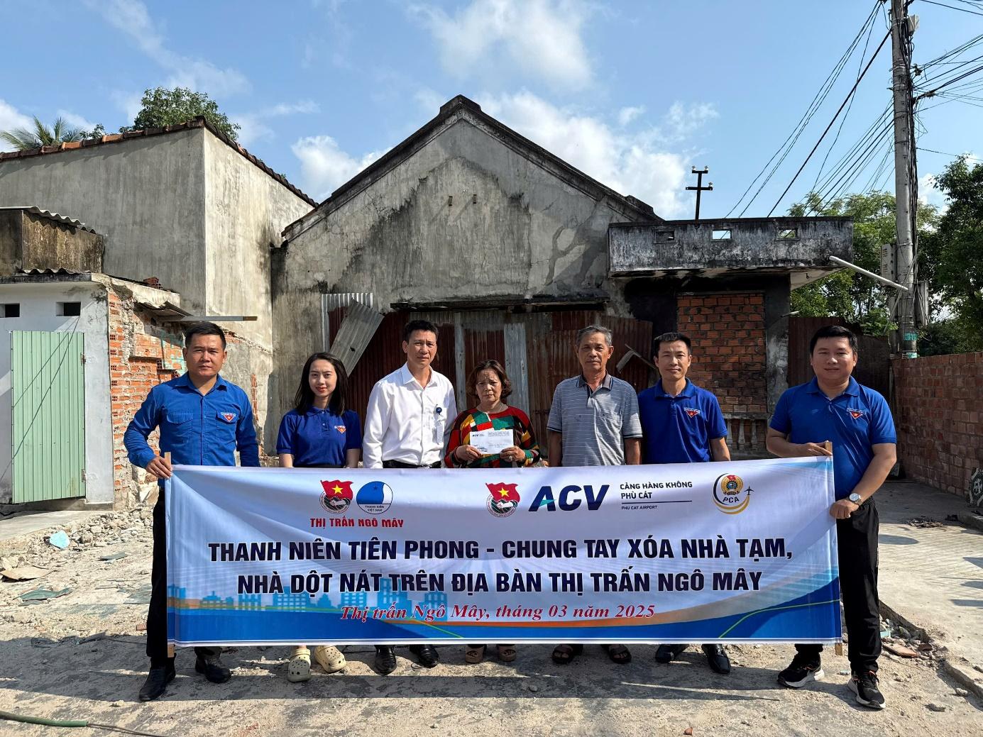 D:\TRANG\12. HÌNH ẢNH\2025\Từ thiện tháng thanh niên\z6411199369084_61fb1f6be6fb663ab505fc8862c31d16.jpg