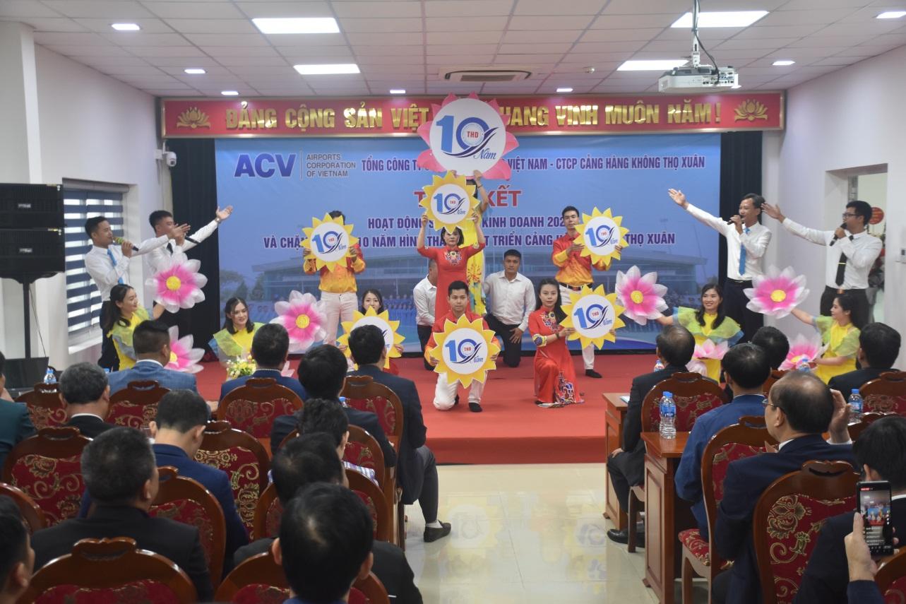 C:\Users\LE THI MAY\Desktop\anh 10 nam\DSC_8588.JPG