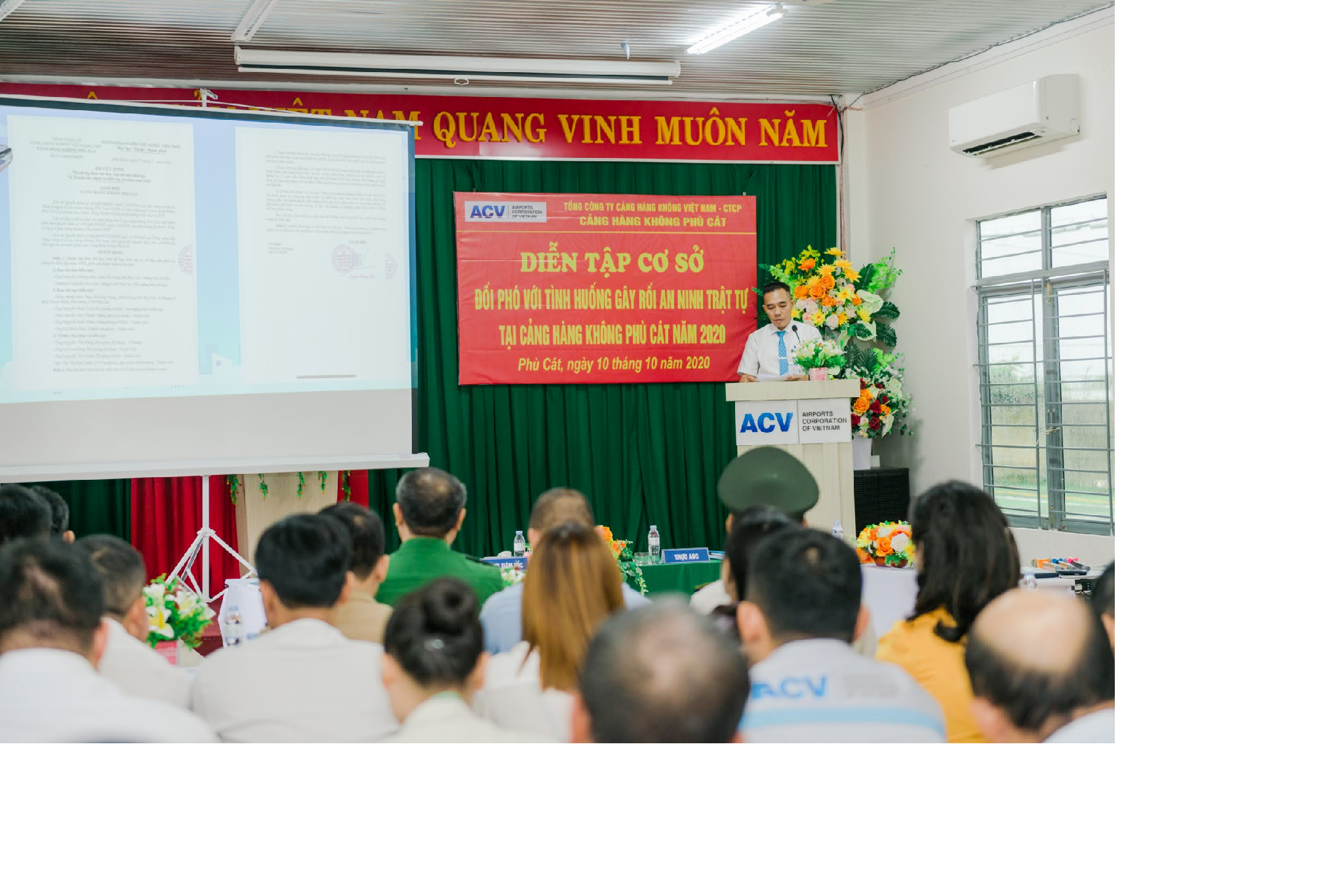  Ông Hồ Long Giang-Phó Bí thư Đảng ủy, Phó Giám đốc Cảng hàng không Phù Cát, Trưởng Ban Chỉ huy diễn tập phát biểu khai mạc 