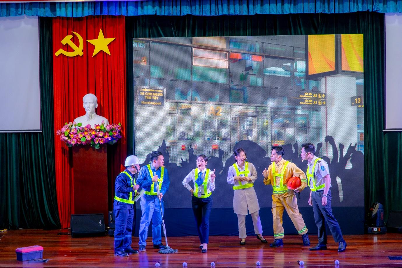 A group of people in safety vests on a stageAI-generated content may be incorrect.