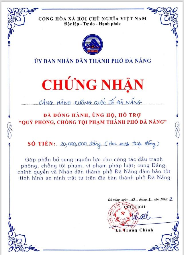 A certificate with a blue and red borderDescription automatically generated