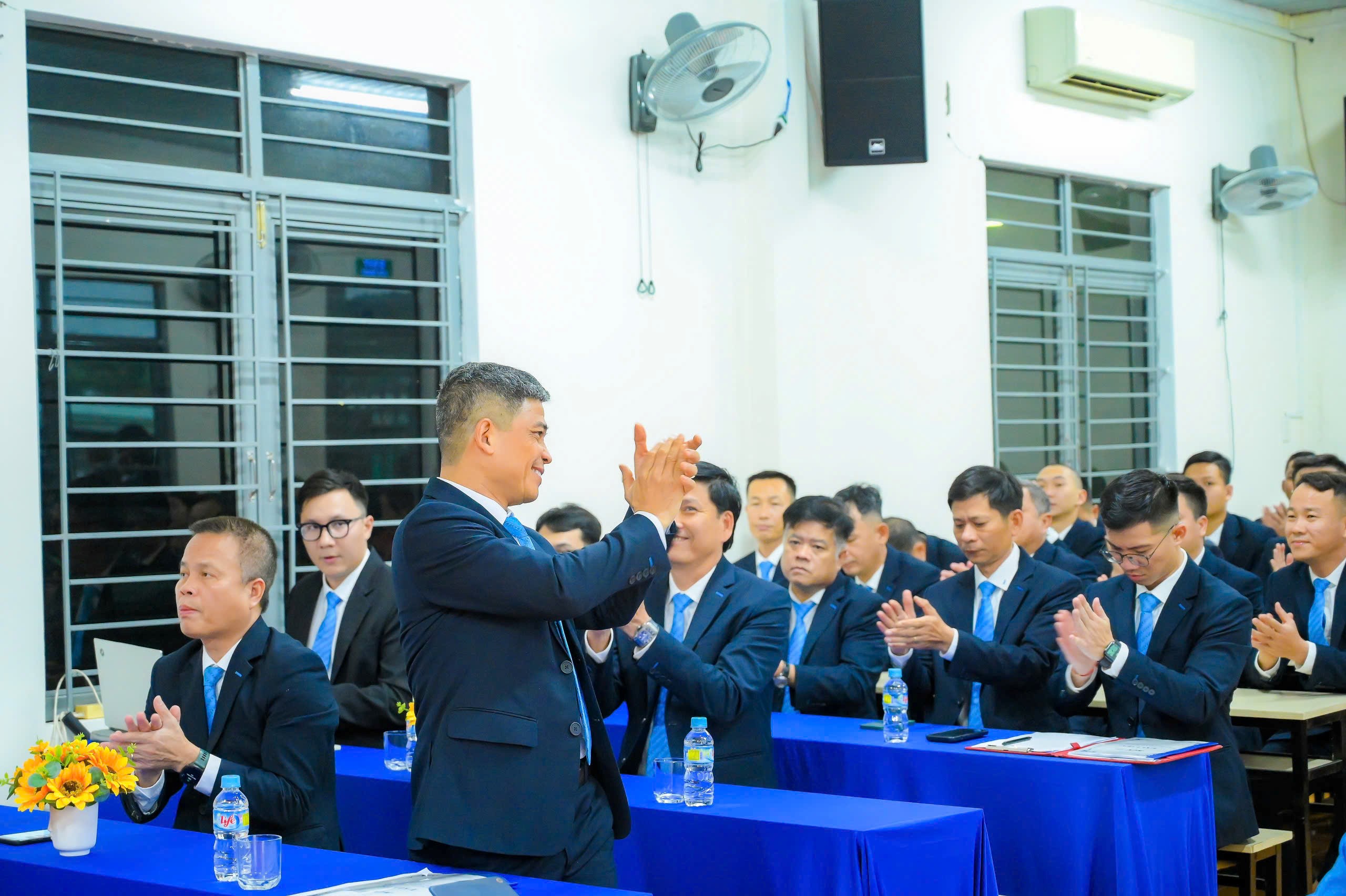 Cảng hàng không Phù Cát tổ chức hội nghị tổng kết công tác an toàn, vệ sinh lao động năm 2024|LOCAL_PATH:crawled_data/images/featured_006aedff32ca.jpg