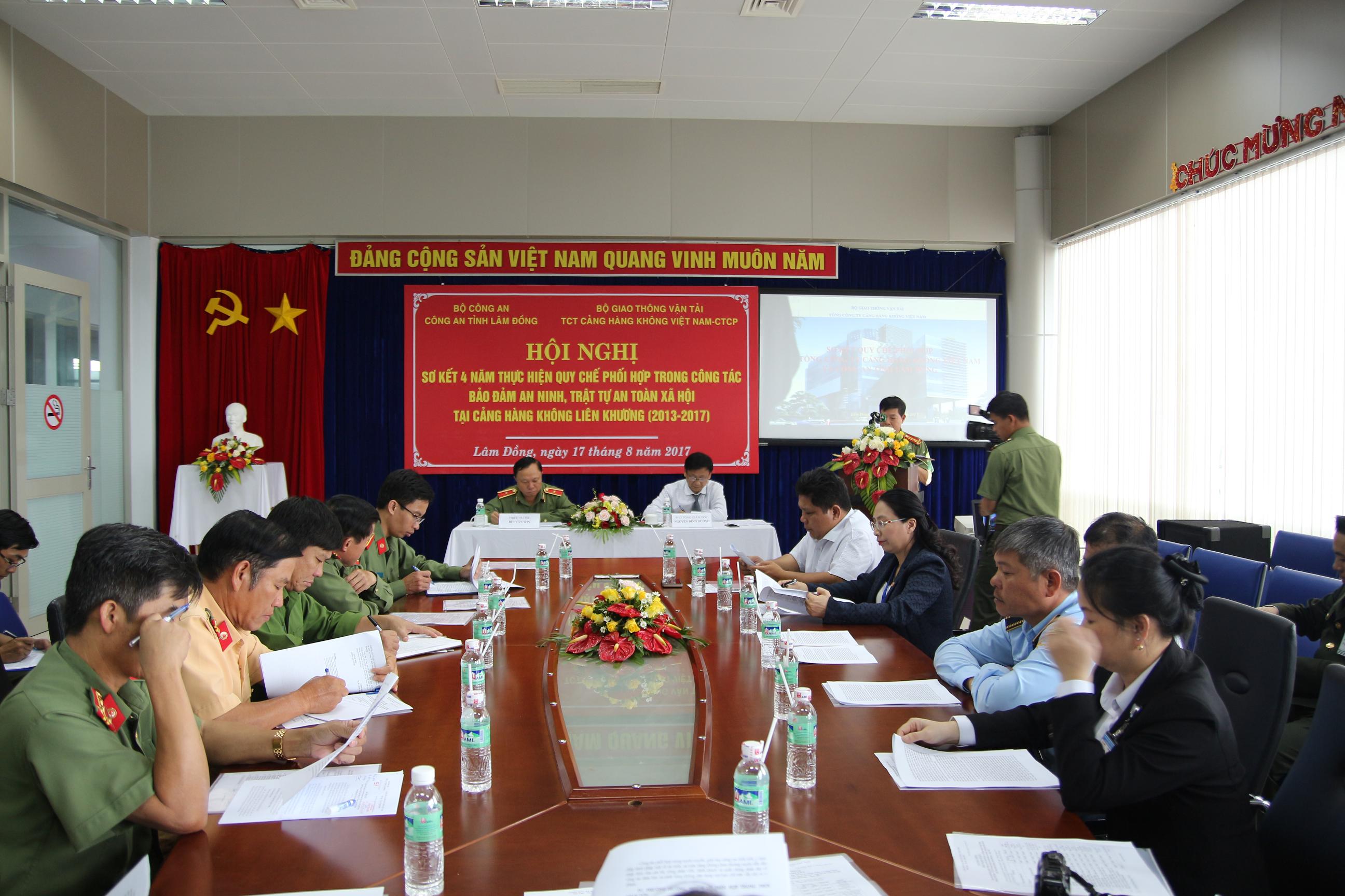 Hội nghị Sơ kết quy chế phối hợp trong công tác đảm bảo an ninh, trật tự an toàn xã hội|LOCAL_PATH:crawled_data/images/featured_0810da5b1ec9.JPG