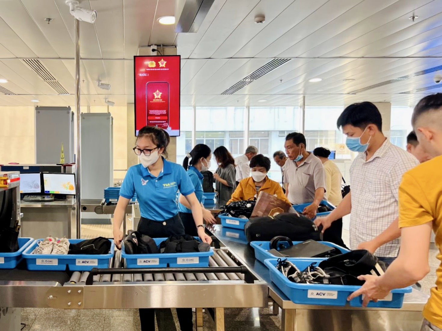 CẢNG HKQT TÂN SƠN NHẤT TRIỂN KHAI NHIỀU PHƯƠNG ÁN PHỤC VỤ HÀNH KHÁCH CAO ĐIỂM LỄ GIỖ TỔ HÙNG VƯƠNG VÀ 30/04 – 01/05/2023|LOCAL_PATH:crawled_data/images/featured_08c1bf63473f.jpg