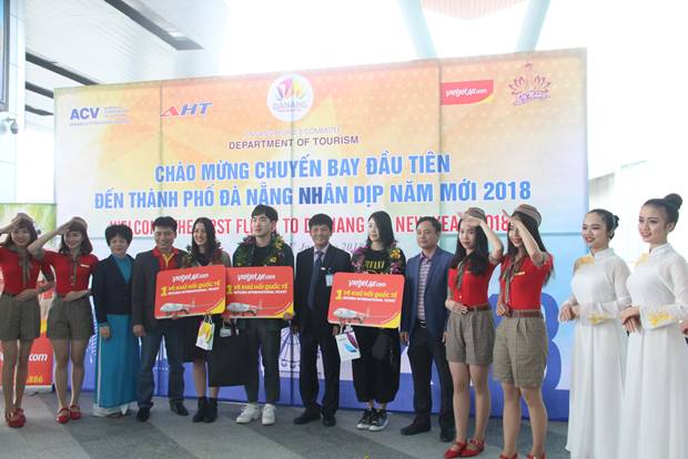 Cảng HKQT Đà Nẵng: Lễ đón hành khách quốc tế đầu tiên đến Đà Nẵng năm 2018|LOCAL_PATH:crawled_data/images/featured_0b33837c758d.jpg