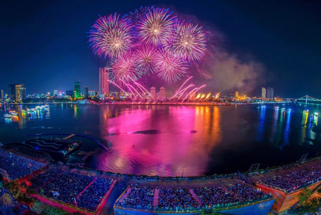 Cảng HKQT Đà Nẵng đón 171 chuyến bay/ngày cao điểm Lễ hội pháo hoa quốc tế 2025|LOCAL_PATH:crawled_data/images/featured_0dd0801dd438.jpg