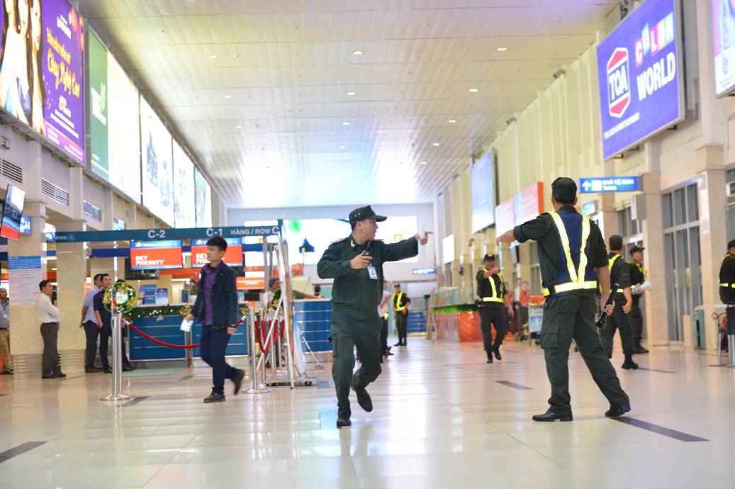 Diễn tập khẩn nguy đối phó với hành vi can thiệp bất hợp pháp tại Cảng HKQT Tân Sơn Nhất|LOCAL_PATH:crawled_data/images/featured_10aa0602245c.jpg