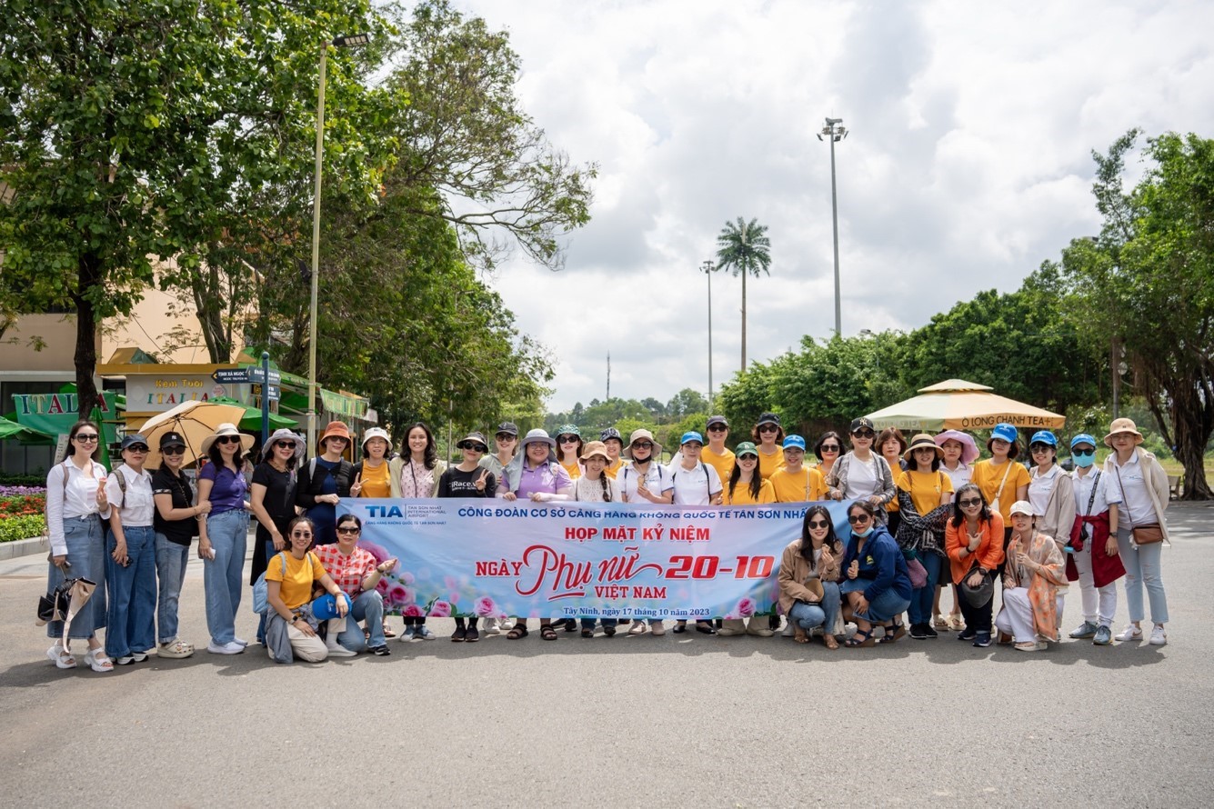 Công đoàn cơ sở Cảng hàng không quốc tế Tân Sơn Nhất tổ chức các hoạt động nhân kỷ niệm 93 năm Ngày thành lập Hội Liên hiệp Phụ nữ Việt Nam (20/10/1930 - 20/10/2023)|LOCAL_PATH:crawled_data/images/featured_15132a856f3e.jpg
