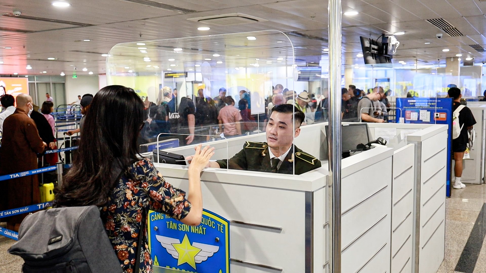 CẢNG HKQT TÂN SƠN NHẤT KHUYẾN CÁO HÀNH KHÁCH ĐI MÁY BAY DỊP LỄ NOEL 2023, TẾT DƯƠNG LỊCH VÀ TẾT NGUYÊN ĐÁN 2024|LOCAL_PATH:crawled_data/images/featured_193afa3208f7.jpg