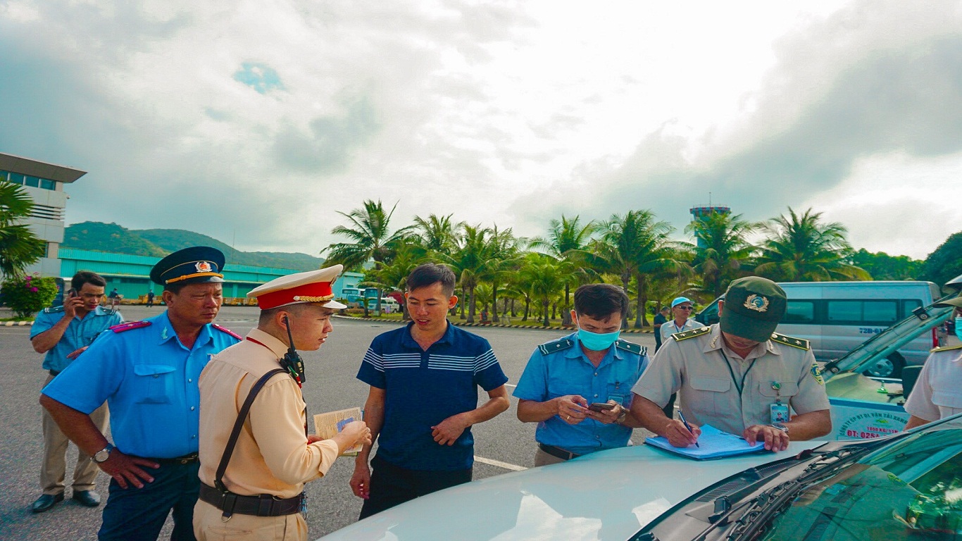 “TĂNG CƯỜNG CÔNG TÁC ĐẢM BẢO AN NINH, AN TOÀN HÀNG KHÔNG TRONG DỊP ĐẠI HỘI ĐẠI BIỂU TOÀN QUỐC LẦN THỨ XIII, TẾT NGUYÊN ĐÁN NĂM 2021 TẠI CẢNG HÀNG KHÔNG CÔN ĐẢO”|LOCAL_PATH:crawled_data/images/featured_1e364e38ed0f.jpg