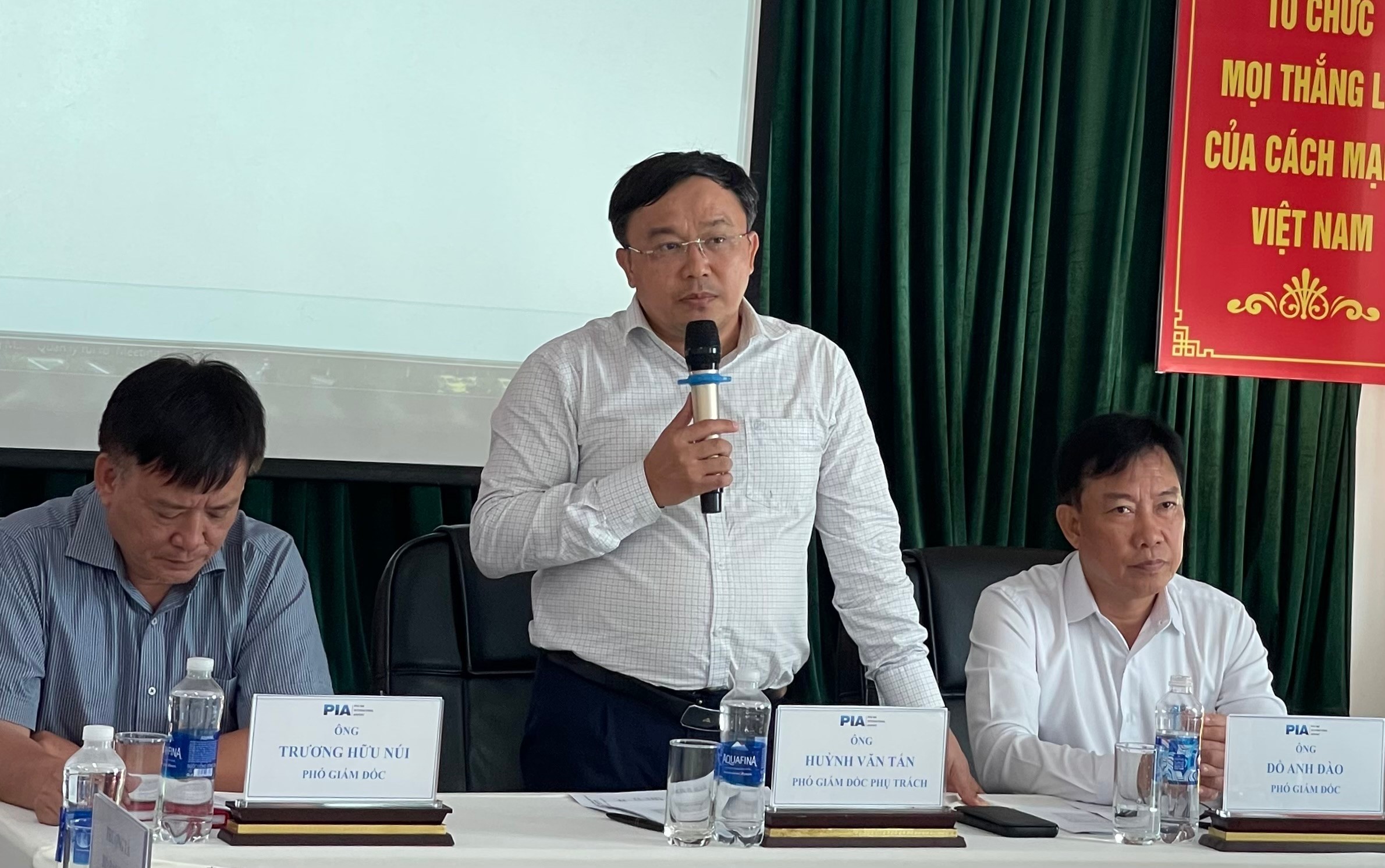 DIỄN TẬP VẬN HÀNH CƠ CHẾ VÀ THỰC BINH ĐỐI PHÓ VỚI HÀNH VI CAN THIỆP BẤT HỢP PHÁP VÀO HOẠT ĐỘNG HÀNG KHÔNG DÂN DỤNG VÀ AN TOÀN PCCC, CNCH TẠI CẢNG HÀNG KHÔNG QUỐC TẾ PHÚ BÀI|LOCAL_PATH:crawled_data/images/featured_1f0e1cb2e111.jpg
