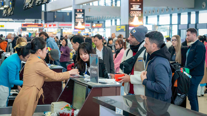 Ngày cao điểm Tết Nguyên đán Giáp Thìn sẽ có hơn 100 nghìn lượt hành khách qua Cảng HKQT Nội Bài|LOCAL_PATH:crawled_data/images/featured_25b7d428ac02.png