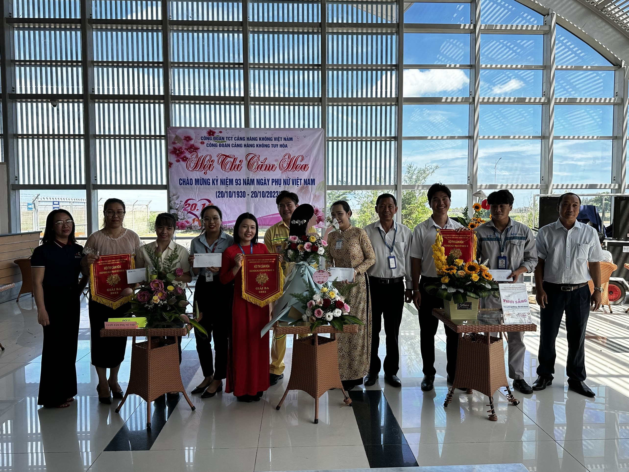 CẢNG HÀNG KHÔNG TUY HÒA TỔ CHỨC HOẠT ĐỘNG KỶ NIỆM NGÀY PHỤ NỮ VIỆT NAM 20/10|LOCAL_PATH:crawled_data/images/featured_2ca06edb1bc5.jpg