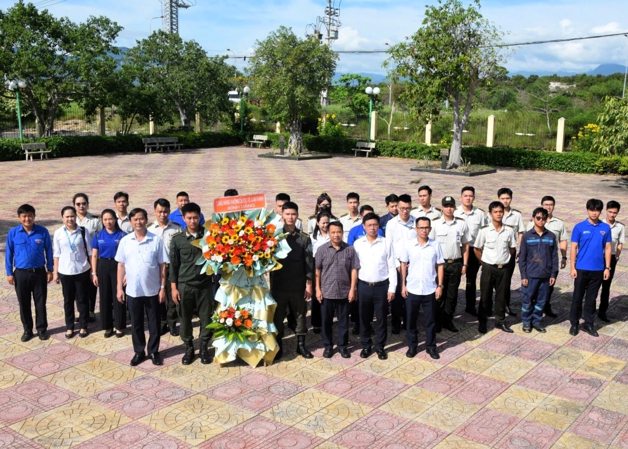 Cảng HKQT Cam Ranh tổ chức các hoạt động kỷ niệm 70 năm ngày giải phóng thủ đô (10/10/1954 – 10/10/2024)|LOCAL_PATH:crawled_data/images/featured_33c7ebb2f837.jpg