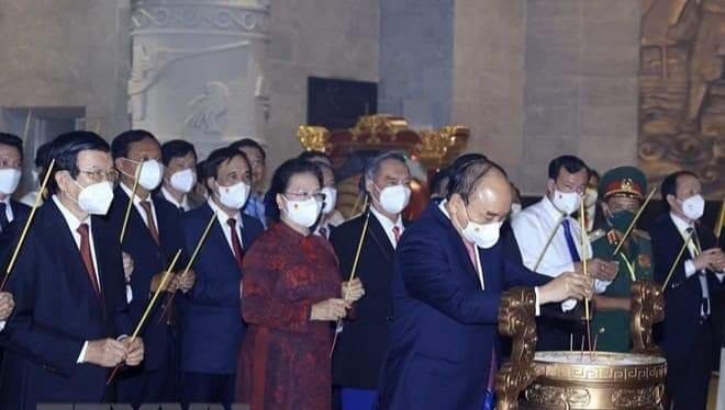 CẢNG HÀNG KHÔNG QUỐC TẾ CẦN THƠ VINH DỰ ĐƯỢC PHỤC VỤ CÁC CHUYẾN BAY ĐÓN, TIỄN CÁC VỊ LÃNH ĐẠO CẤP CAO CỦA ĐẢNG, NHÀ NƯỚC VỀ DỰ LỄ KHÁNH THÀNH ĐỀN THỜ VUA HÙNG TẠI TP CẦN THƠ|LOCAL_PATH:crawled_data/images/featured_33d6b3a740d3.jpg