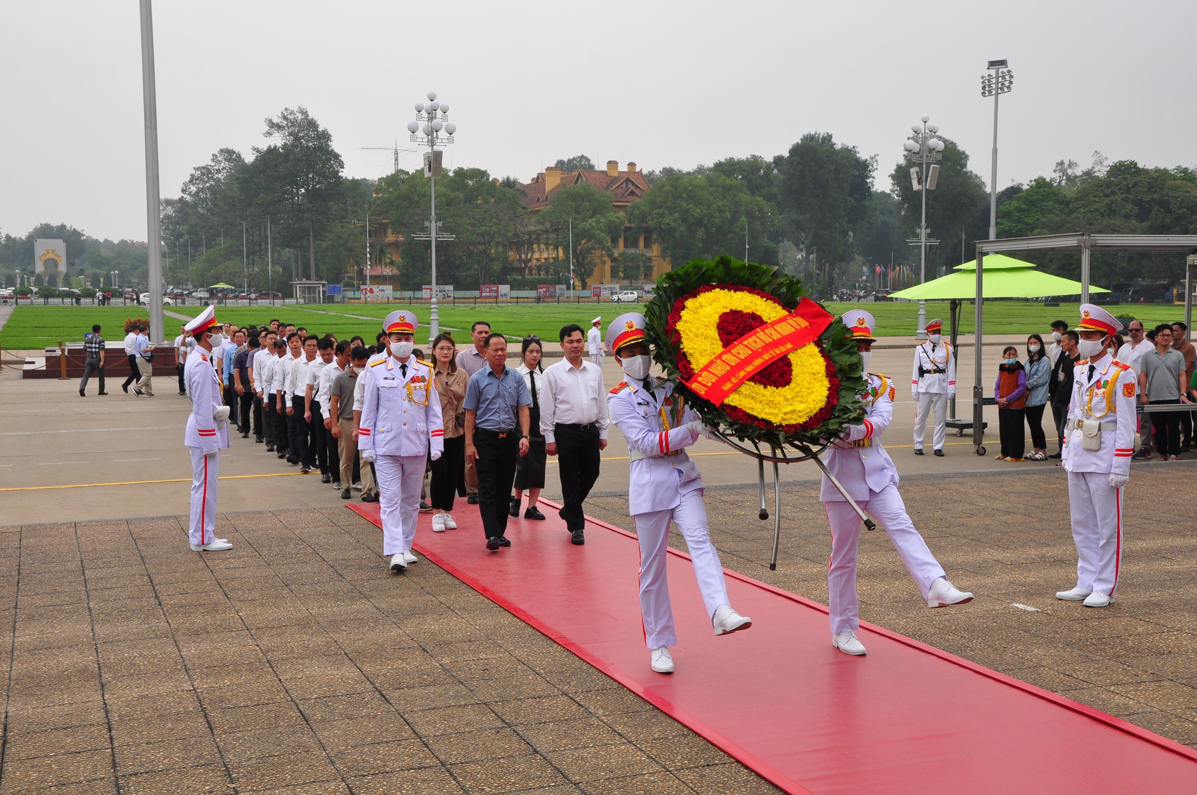 Đảng bộ Cảng HKQT Tân Sơn Nhất tổ chức chương trình về nguồn “Học tập và làm theo tấm gương, đạo đức, phong cách Hồ Chí Minh”|LOCAL_PATH:crawled_data/images/featured_3415eaf4a93e.jpg