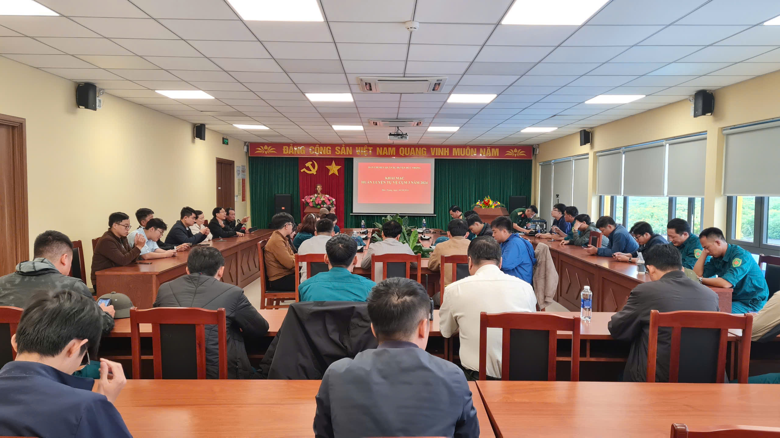 Ban chỉ huy Quân sự Cảng hàng không quốc tế Liên Khương phối hợp tổ chức huấn luyện tự vệ năm 2024|LOCAL_PATH:crawled_data/images/featured_355833b8328f.jpg