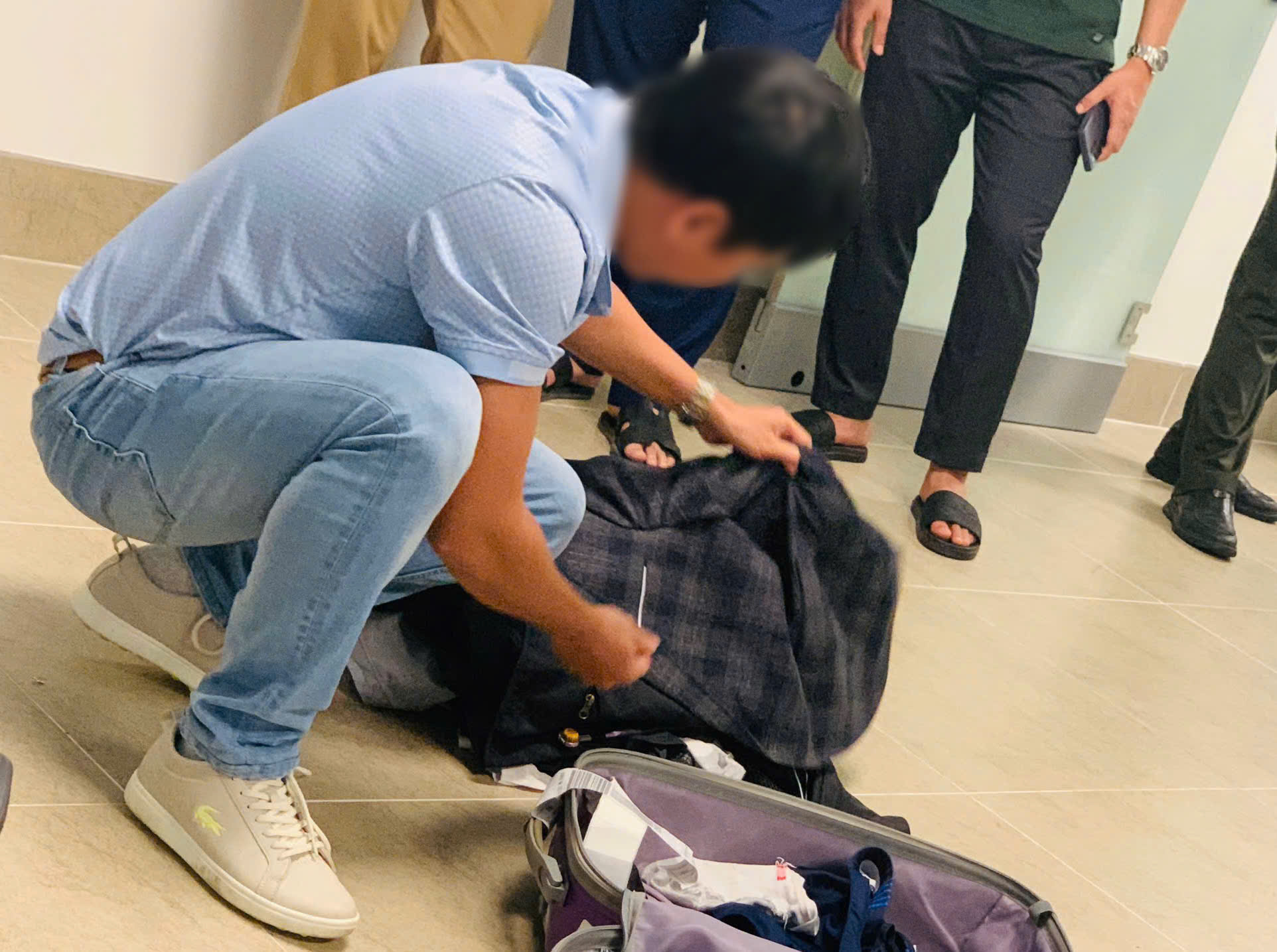 Nói đùa “có bom” trong hành lý khi hạ cánh tại Cảng HKQT Nội Bài: Nam hành khách bị phạt 4 triệu đồng|LOCAL_PATH:crawled_data/images/featured_37bbe0596a2d.jpg