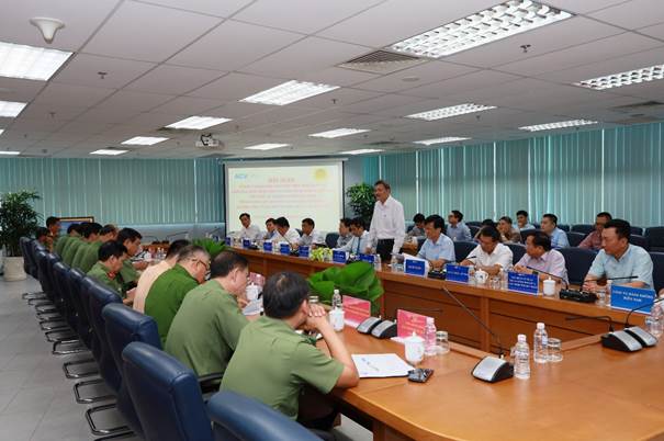 Hội nghị sơ kết 9 tháng đầu năm 2020 thực hiện Quy chế phối hợp giữa ACV và Công an Thành phố Hồ Chí Minh trong công tác bảo đảm an ninh hàng không, an toàn trật tự xã hội tại Cảng HKQT Tân Sơn Nhất|LOCAL_PATH:crawled_data/images/featured_38d20a569c9e.jpg