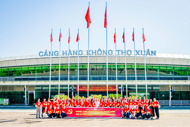 CẢNG HK THỌ  XUÂN: ĐÓN TIẾP ĐOÀN CÁN BỘ ĐẢNG VIÊN TRUNG TÂM KINH DOANH CẢNG HKQT NỘI BÀI|LOCAL_PATH:crawled_data/images/featured_3b008f27d8be.png