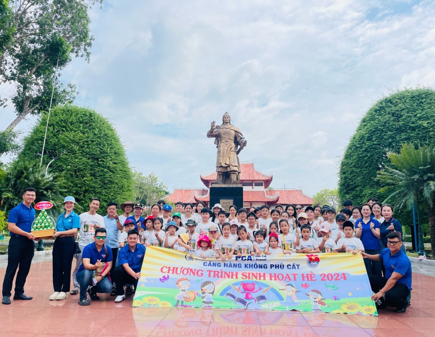 CẢNG HÀNG KHÔNG PHÙ CÁT TỔ CHỨC HOẠT ĐỘNG VỀ NGUỒN TRONG CHƯƠNG TRÌNH SINH HOẠT HÈ THIẾU NHI NĂM 2024
