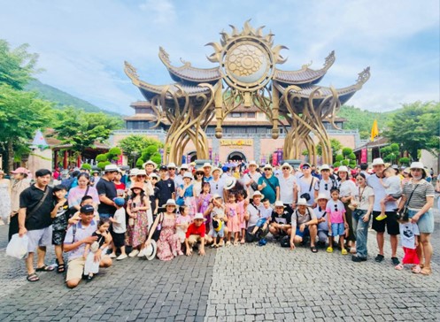 Cảng hàng không Đồng Hới tổ chức hoạt động tham quan, nghỉ mát sôi nổi, ý nghĩa cho CB-NV năm 2024|LOCAL_PATH:crawled_data/images/featured_3cb45be0d813.jpg