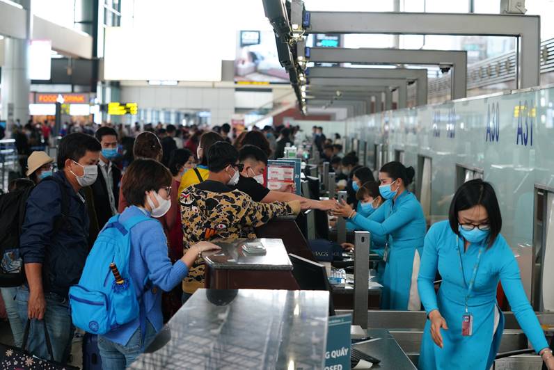 Cảng HKQT Nội Bài nỗ lực phục vụ cao điểm bay mùa hè 2020|LOCAL_PATH:crawled_data/images/featured_454c94508324.jpg