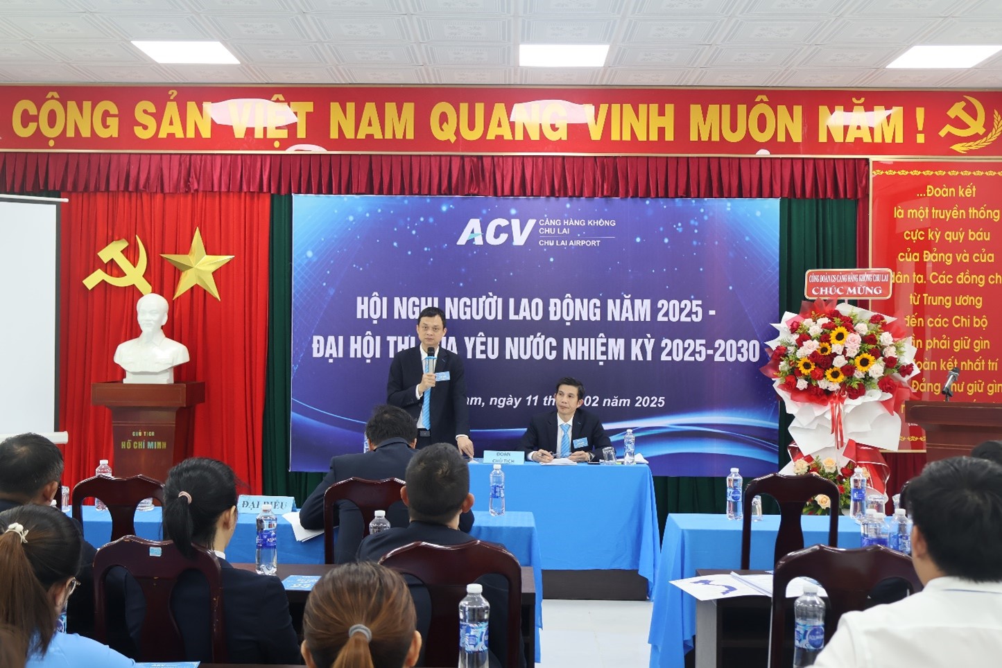 HỘI NGHỊ NGƯỜI LAO ĐỘNG NĂM 2025 - ĐẠI HỘI THI ĐUA YÊU NƯỚC LẦN THỨ III TẠI CẢNG HÀNG KHÔNG CHU LAI  TIẾNG NÓI CHUNG TINH THẦN ĐOÀN KẾT|LOCAL_PATH:crawled_data/images/featured_48510bef65f1.jpg