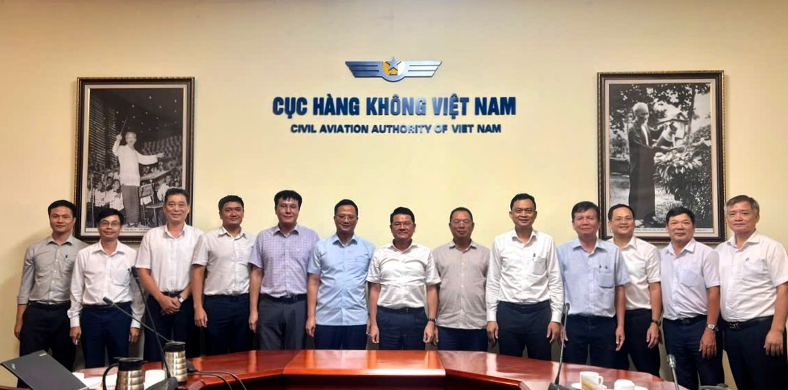 Lãnh đạo Thành phố Huế làm việc với Cục Hàng không Việt Nam và ACV về phát triển Cảng HKQT Phú Bài|LOCAL_PATH:crawled_data/images/featured_4afcb456e748.jpg