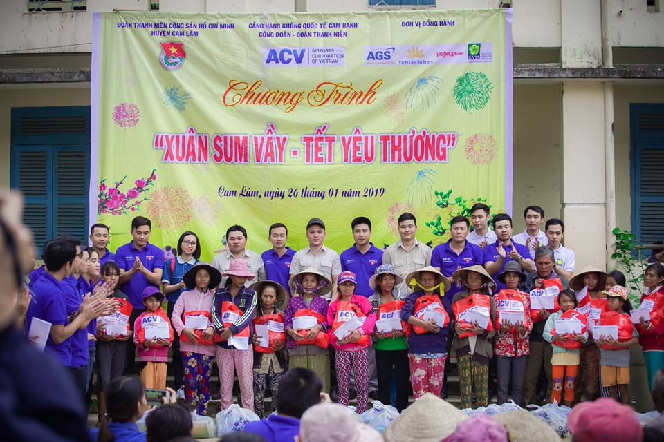 Cảng HKQT Cam Ranh: Công đoàn – Đoàn thanh niên tổ chức chương trình xã hội từ thiện “Xuân sum vầy, Tết yêu thương”|LOCAL_PATH:crawled_data/images/featured_4f135473bf9f.jpg