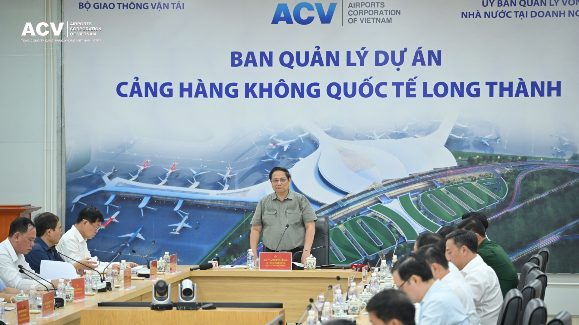 Thủ tướng Chính phủ Phạm Minh Chính kiểm tra tiến độ Dự án xây dựng Cảng HKQT Long Thành|LOCAL_PATH:crawled_data/images/featured_50b23a947dfa.png