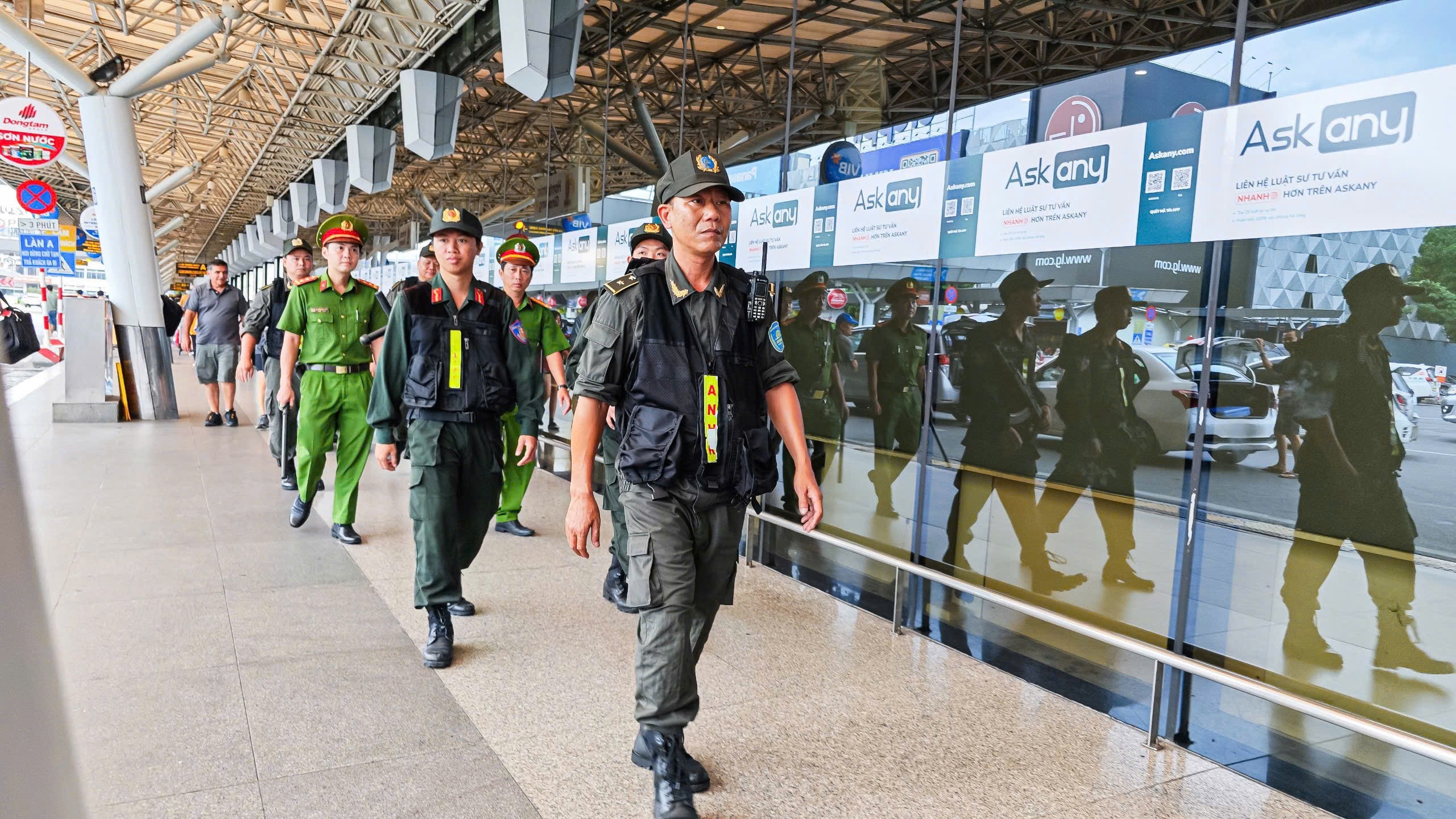 Tăng cường công tác an ninh, an toàn hàng không, điều hành khai thác, đảm bảo chất lượng dịch vụ trong dịp Tết Dương lịch, Tết Nguyên đán và mùa Lễ hội xuân Ất Tỵ năm 2025 tại các cảng hàng không trực thuộc ACV|LOCAL_PATH:crawled_data/images/featured_5737b1d7233c.jpg