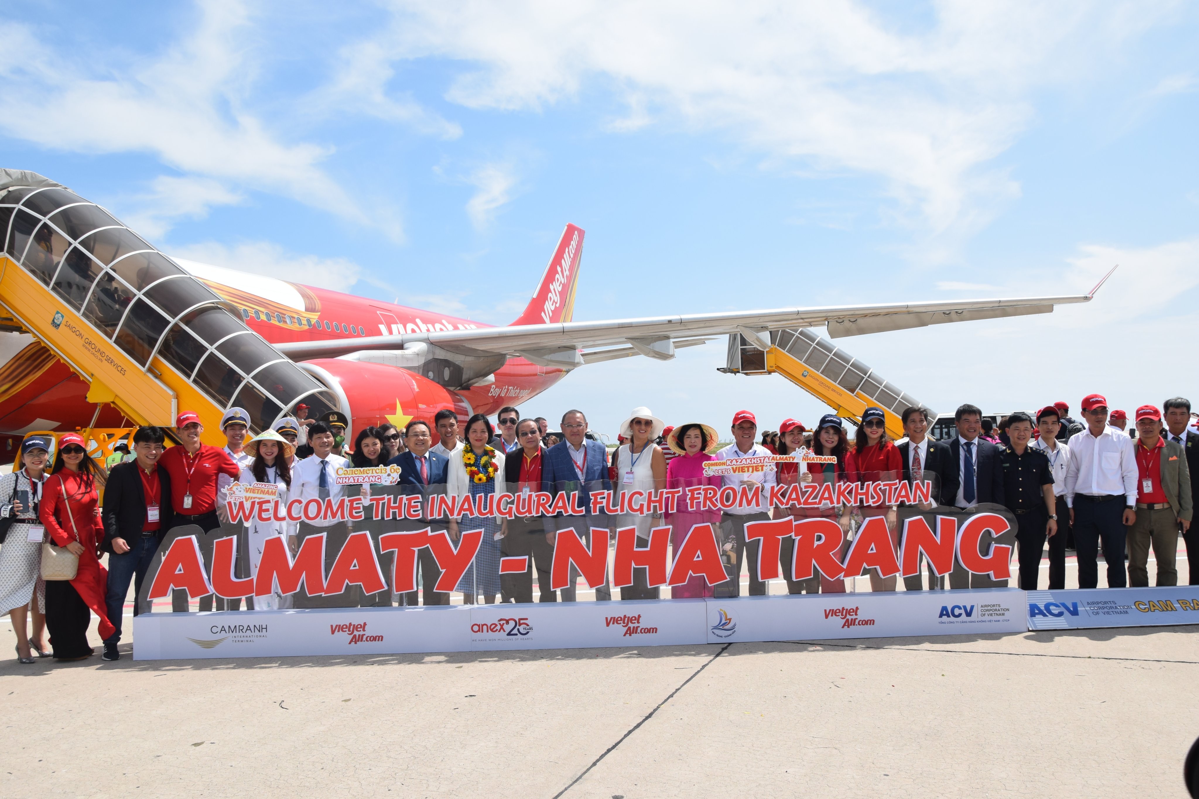 Cảng HKQT Cam Ranh chào đón đường bay mới Kazakhstan đến  Nha Trang – Khánh Hòa|LOCAL_PATH:crawled_data/images/featured_5aa20221de4f.jpg