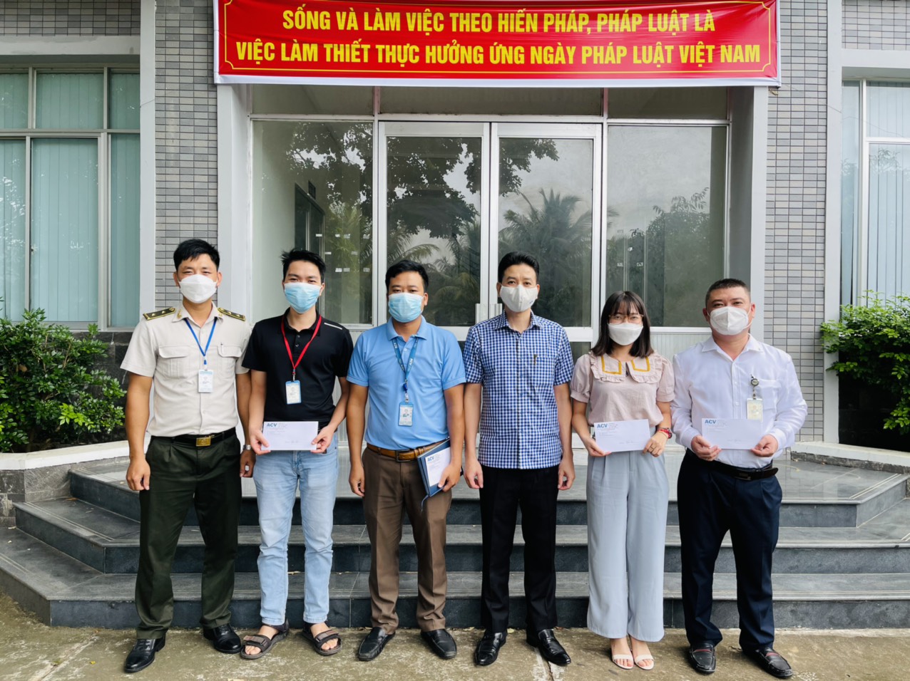 CẢNG HÀNG KHÔNG CÔN ĐẢO TỔ CHỨC CÁC HOẠT ĐỘNG  HƯỞNG ỨNG NGÀY PHÁP LUẬT VIỆT NAM 09/11|LOCAL_PATH:crawled_data/images/featured_5d3bc96ea857.jpg