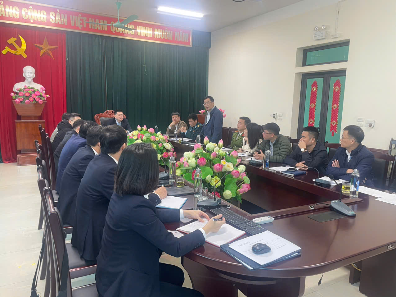 Cảng HKQT Vinh tổ chức tổng kết hoạt động của Tổ công tác an toàn đường Cất hạ cánh năm 2024|LOCAL_PATH:crawled_data/images/featured_5e3956778e7f.jpg