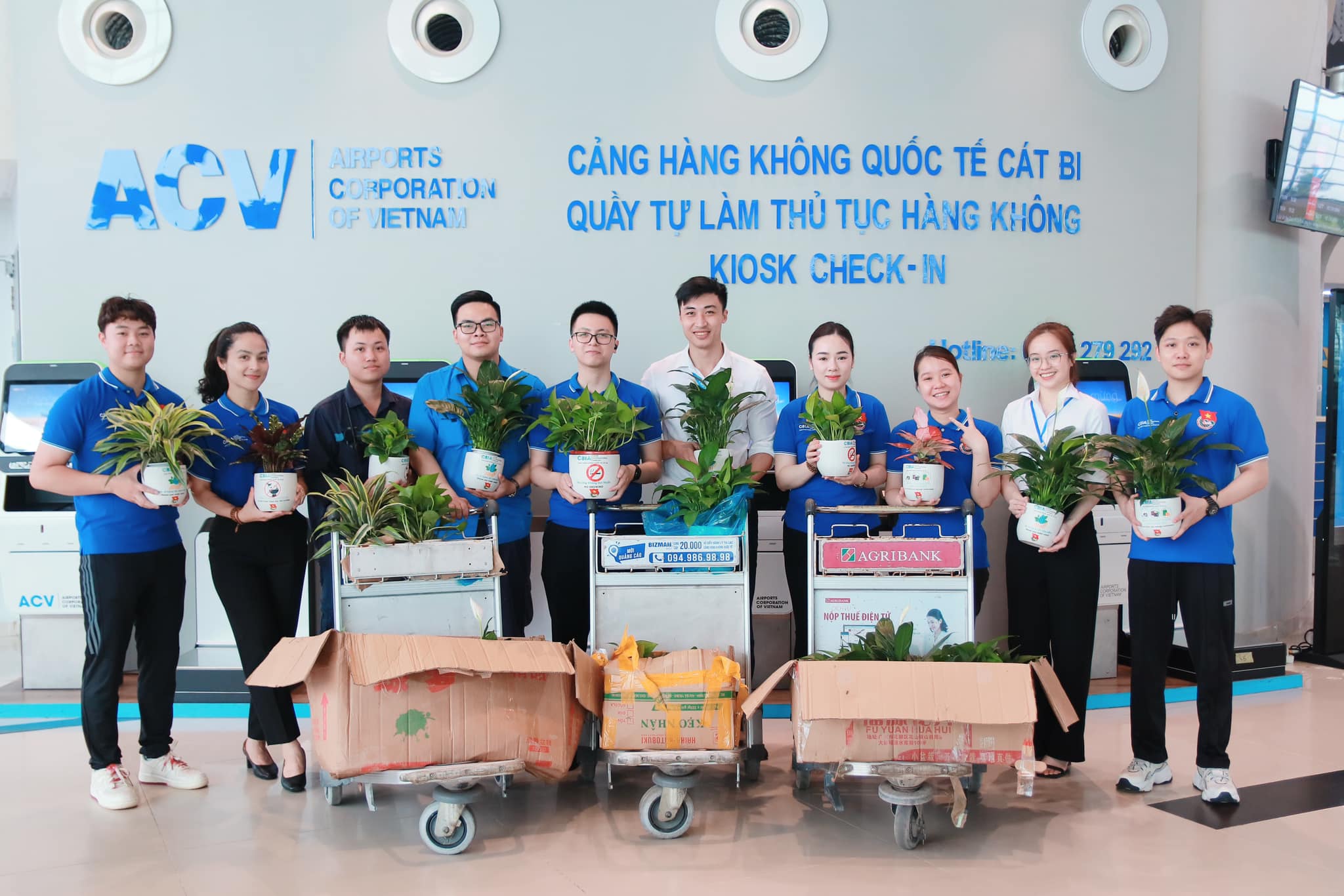 Cảng hàng không quốc tế Cát Bi triển khai công trình thanh niên: "Trang trí cây xanh tại các khu vực vệ sinh nhà ga hành khách Cảng HKQT Cát Bi"|LOCAL_PATH:crawled_data/images/featured_608f237ac8e5.jpg