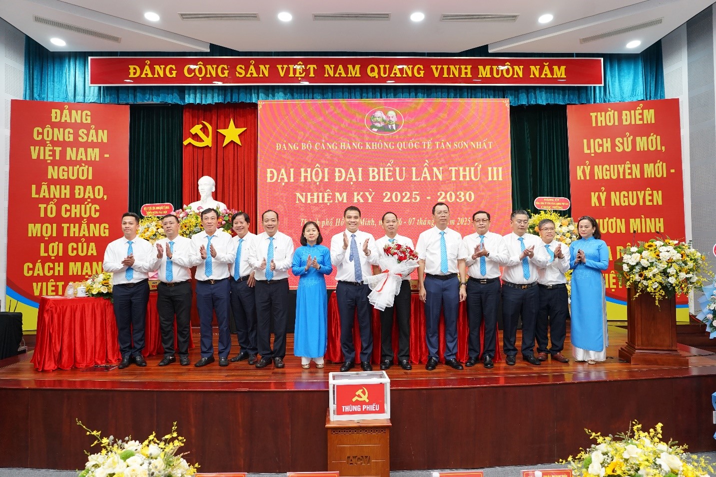 ĐẢNG BỘ CẢNG HKQT TÂN SƠN NHẤT TỔ CHỨC THÀNH CÔNG  ĐẠI HỘI ĐẠI BIỂU LẦN THỨ III, NHIỆM KỲ 2025 – 2030|LOCAL_PATH:crawled_data/images/featured_63cd861a22d8.jpg