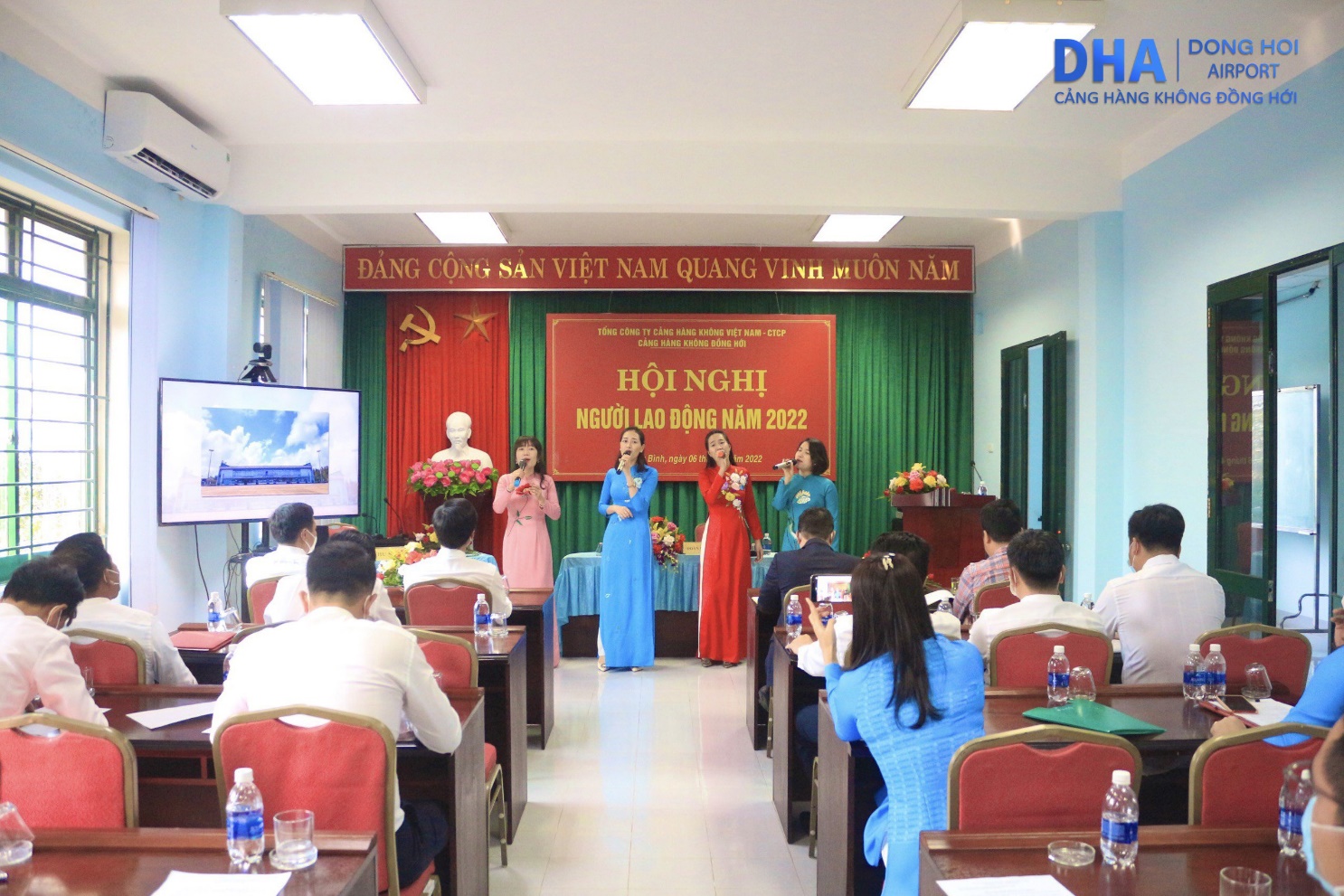 Cảng hàng không Đồng Hới tổ chức thành công Hội nghị người lao động năm 2022.|LOCAL_PATH:crawled_data/images/featured_648ea8b052f6.jpg