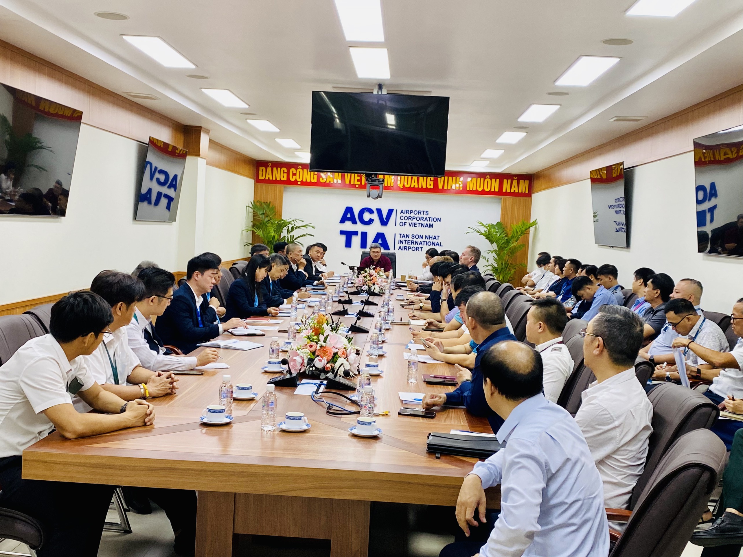 Cục An ninh vận tải Hoa Kỳ (TSA) đánh giá công tác đảm bảo an ninh hàng không tại Cảng HKQT Tân Sơn Nhất năm 2023|LOCAL_PATH:crawled_data/images/featured_6933b5fece26.jpg
