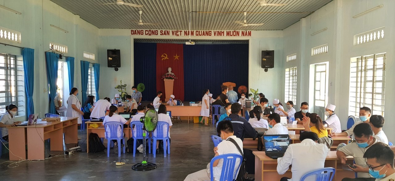 Các Cảng hàng không: Cam Ranh,  Rạch Giá, Đồng Hới, Buôn Ma Thuột tổ chức tiêm vắc xin phòng Covid – 19 cho cán bộ, nhân viên|LOCAL_PATH:crawled_data/images/featured_6977eea045b1.jpg