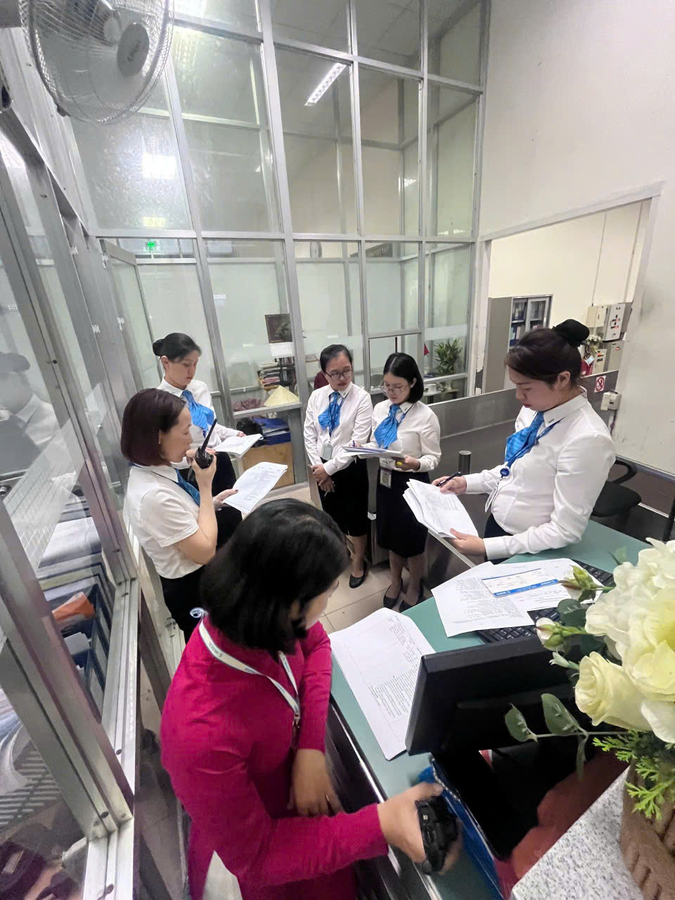 CẢNG HÀNG KHÔNG CÔN ĐẢO TỔ CHỨC DIỄN TẬP  "HỆ THỐNG LÀM THỦ TỤC NGƯNG HOẠT ĐỘNG QUÝ I/2026”|LOCAL_PATH:crawled_data/images/featured_73bf089d8225.jpg