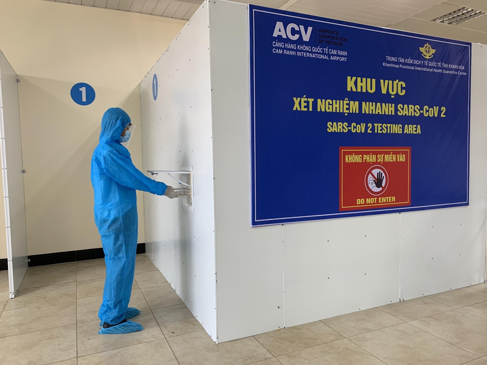 Cảng HKQT Cam Ranh tổ chức dịch vụ xét nghiệm nhanh Covid-19 cho hành khách|LOCAL_PATH:crawled_data/images/featured_76272a509278.jpg